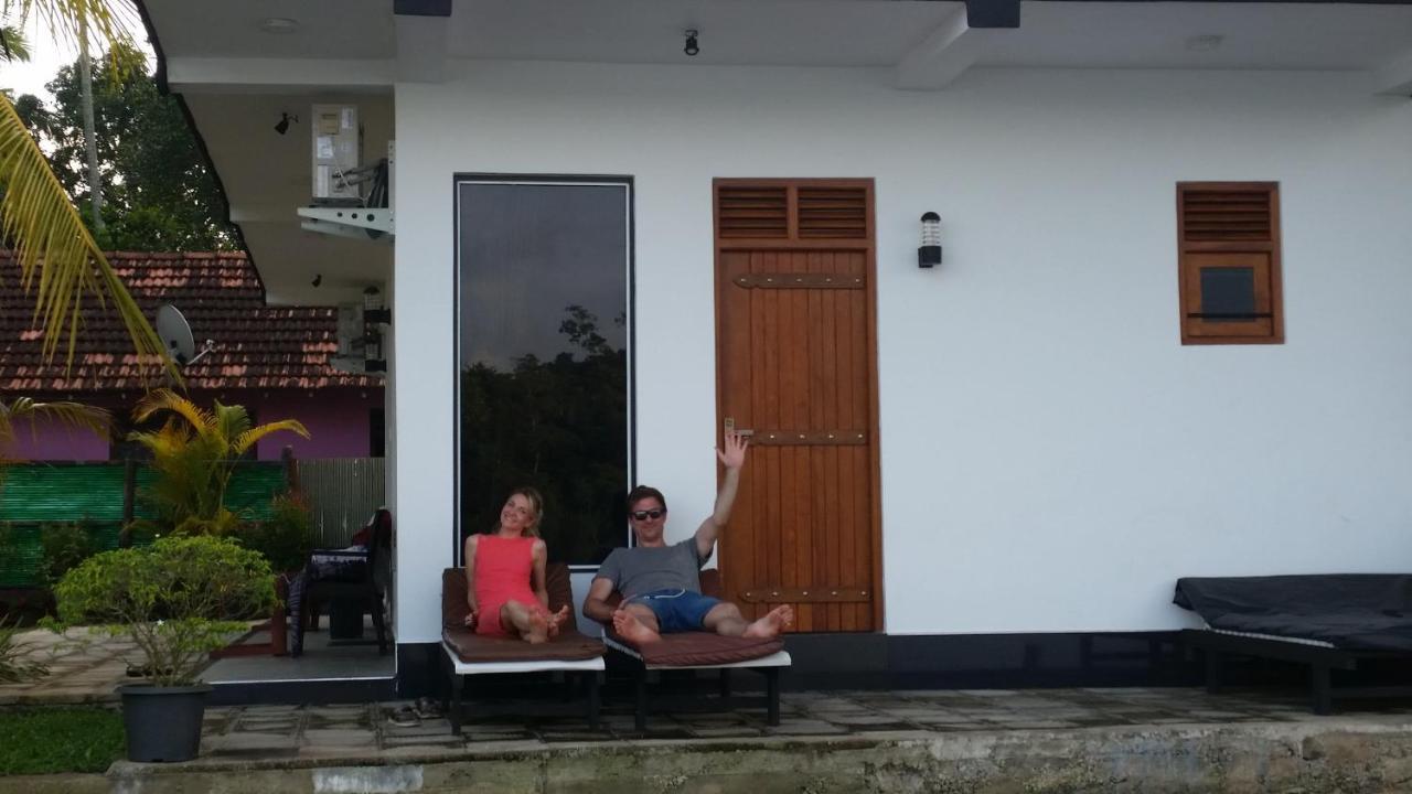 Lake Lane Guest Rest Koggala Exterior photo